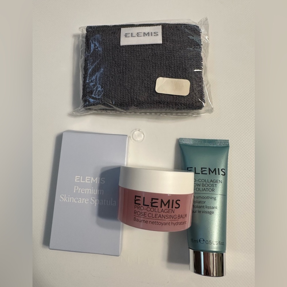 ELEMIS Cream Cosmetic Pouch with Gold Logo and Additional Products - Picture 6 of 6